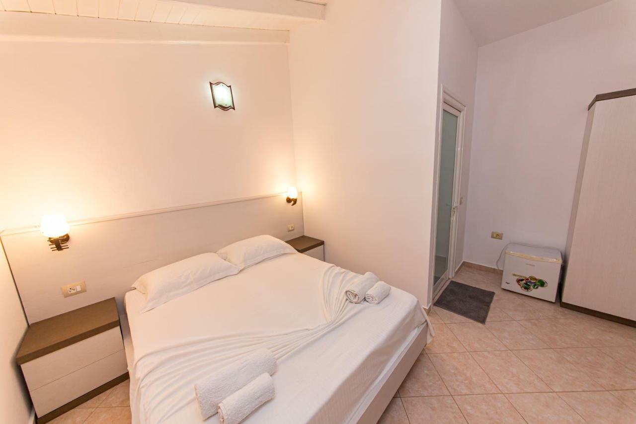 Hotel Mariksel Εξαμίλιο Εξωτερικό φωτογραφία