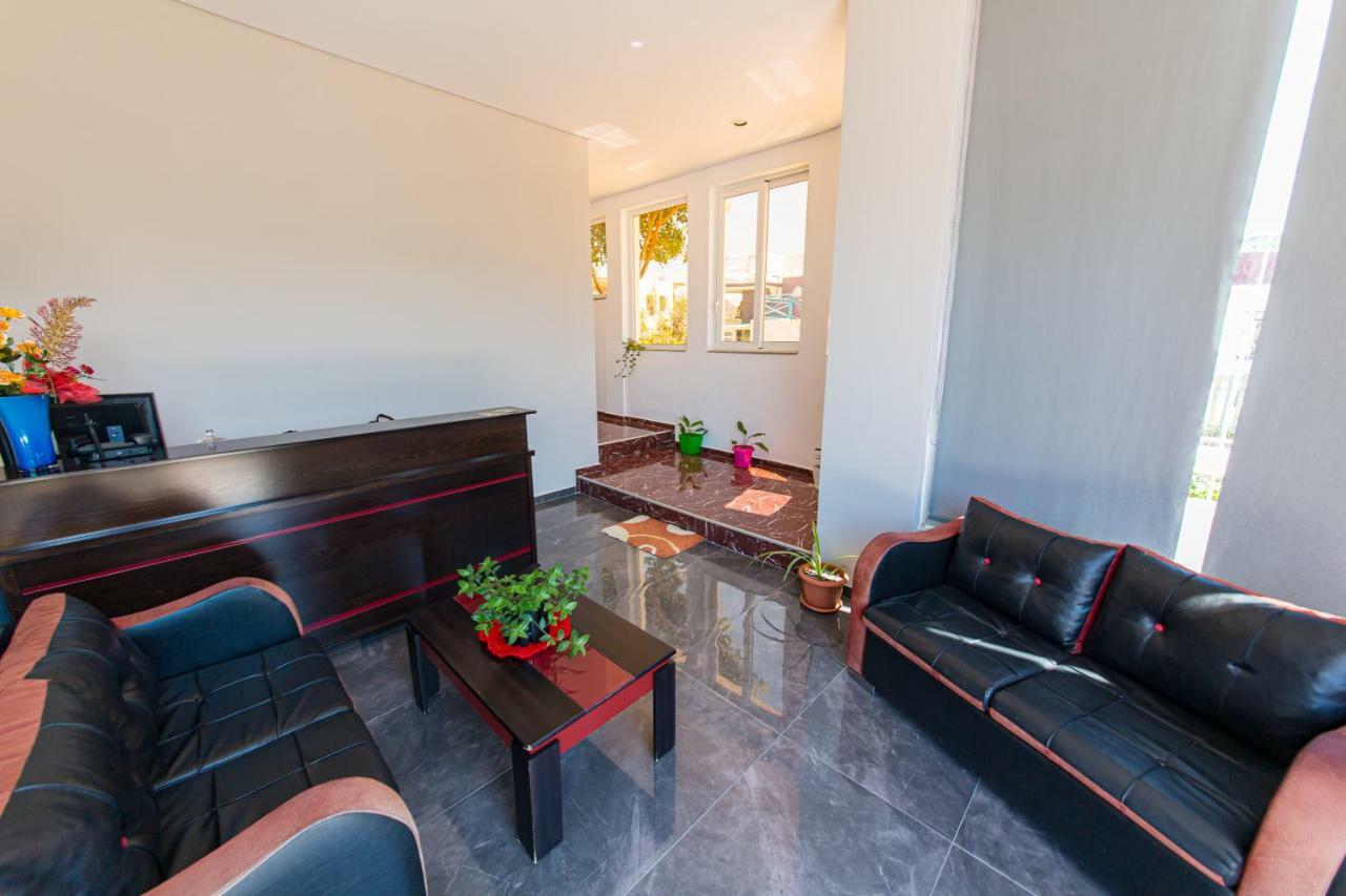 Hotel Mariksel Εξαμίλιο Εξωτερικό φωτογραφία