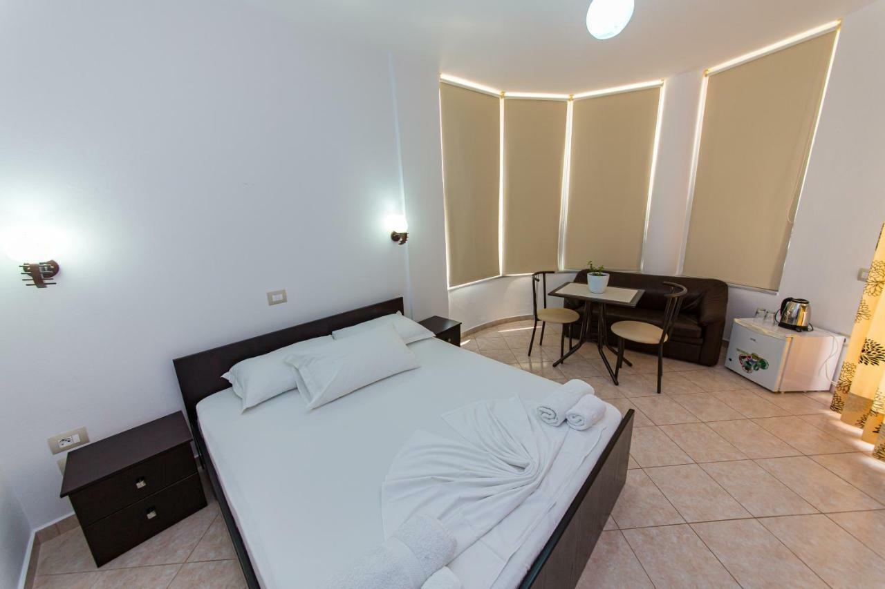 Hotel Mariksel Εξαμίλιο Εξωτερικό φωτογραφία