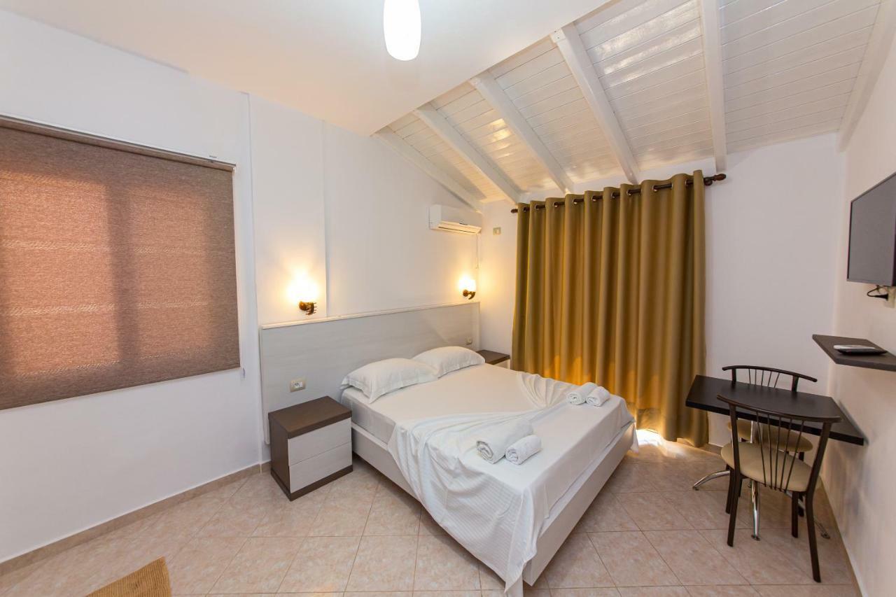 Hotel Mariksel Εξαμίλιο Εξωτερικό φωτογραφία